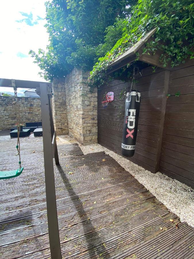 Town Villa With Charming Garden, Bbq Area & Sleeps 6 Cashel  Exterior foto