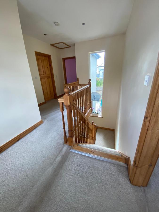 Town Villa With Charming Garden, Bbq Area & Sleeps 6 Cashel  Exterior foto